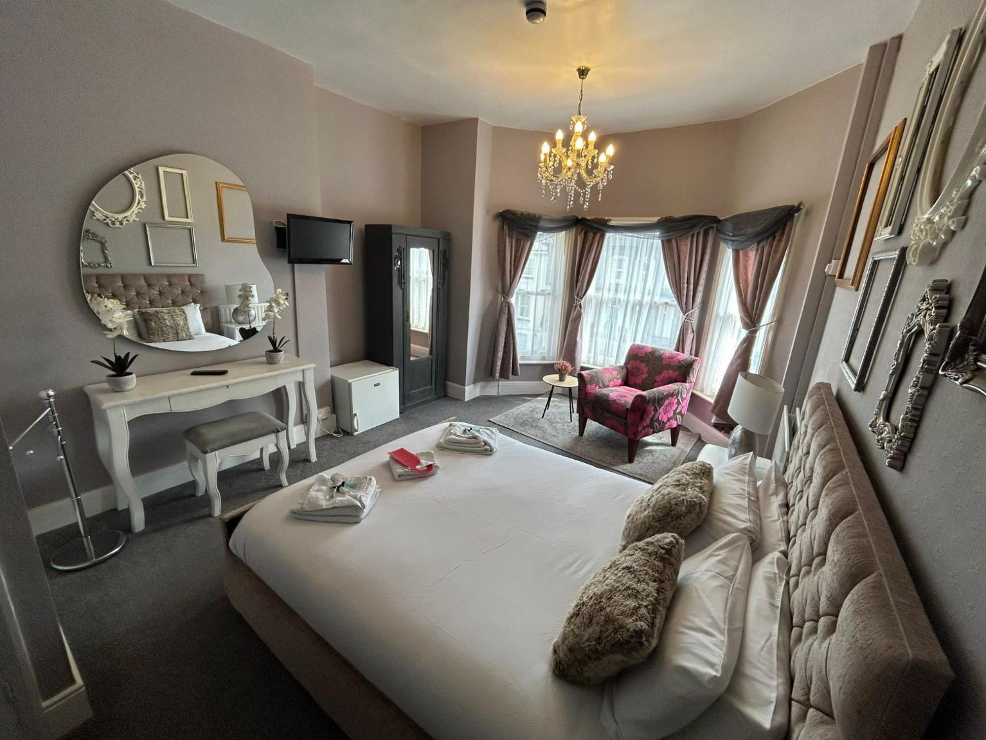 The Lyndhurst Guest House เกรทยาร์มัธ ห้อง รูปภาพ