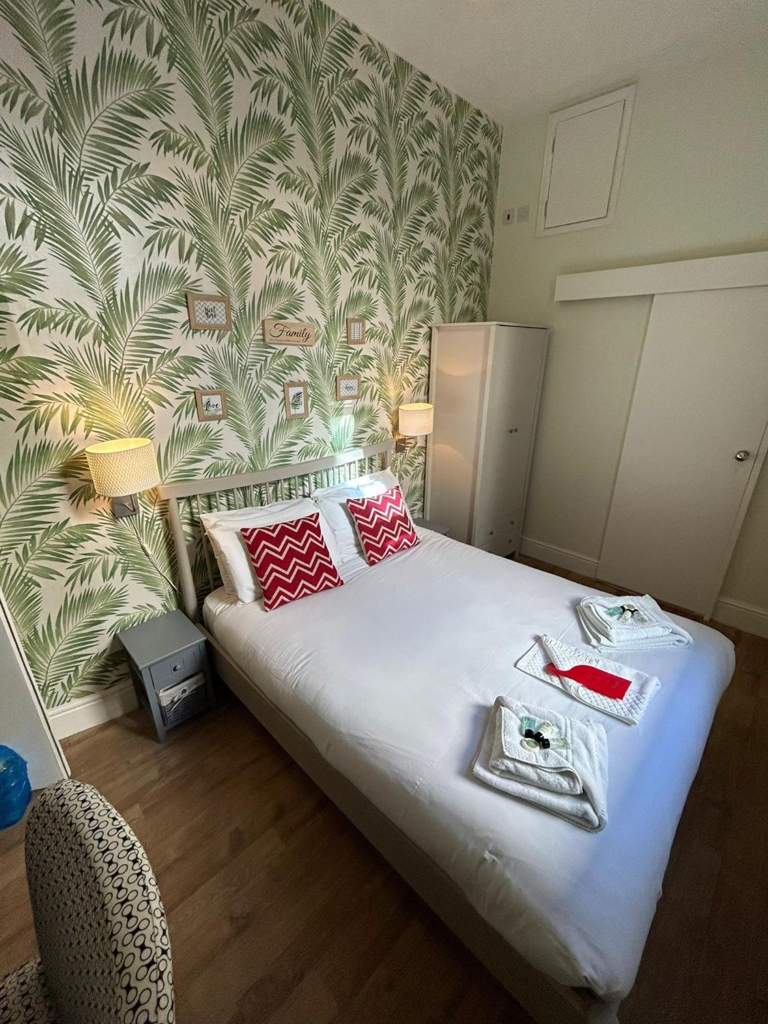 The Lyndhurst Guest House เกรทยาร์มัธ ห้อง รูปภาพ